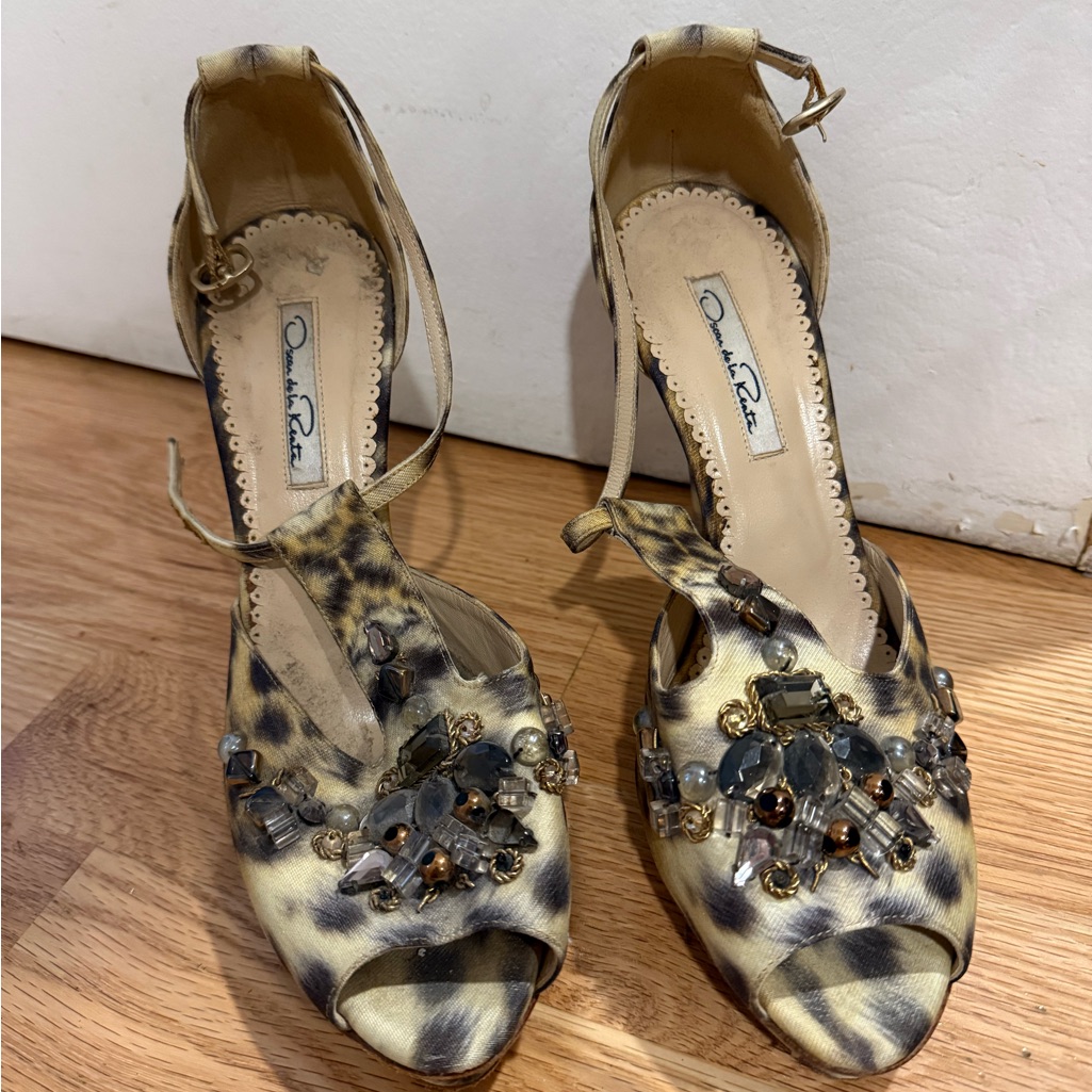 90’s Oscar De La Renta Women's Leopard Print Heels - Worn Once